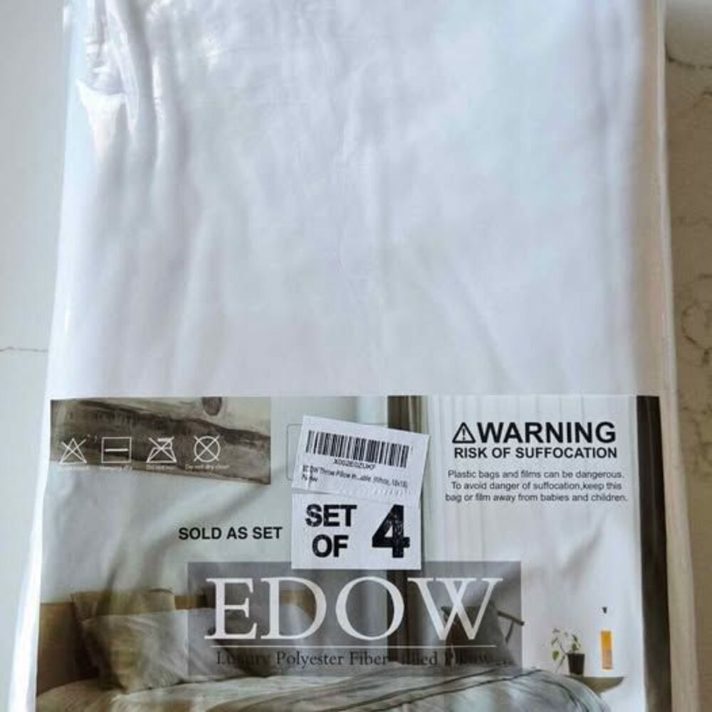 NEW Set of 4 EDOW Throw Pillow Inserts 18x18 (sealed)